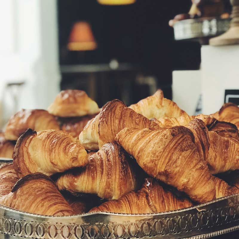Jeden Morgen je nach Bestellung des Gastes hergerichtet