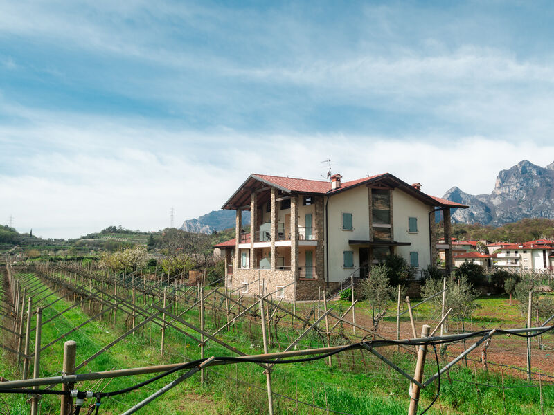 Agritur Stefenelli a Nago, a soli 2 km da Torbole, per la tua vacanza all'insegna del relax